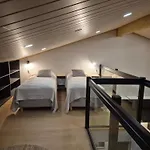 Deluxe Apartment *
