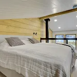 Deluxe Apartment *